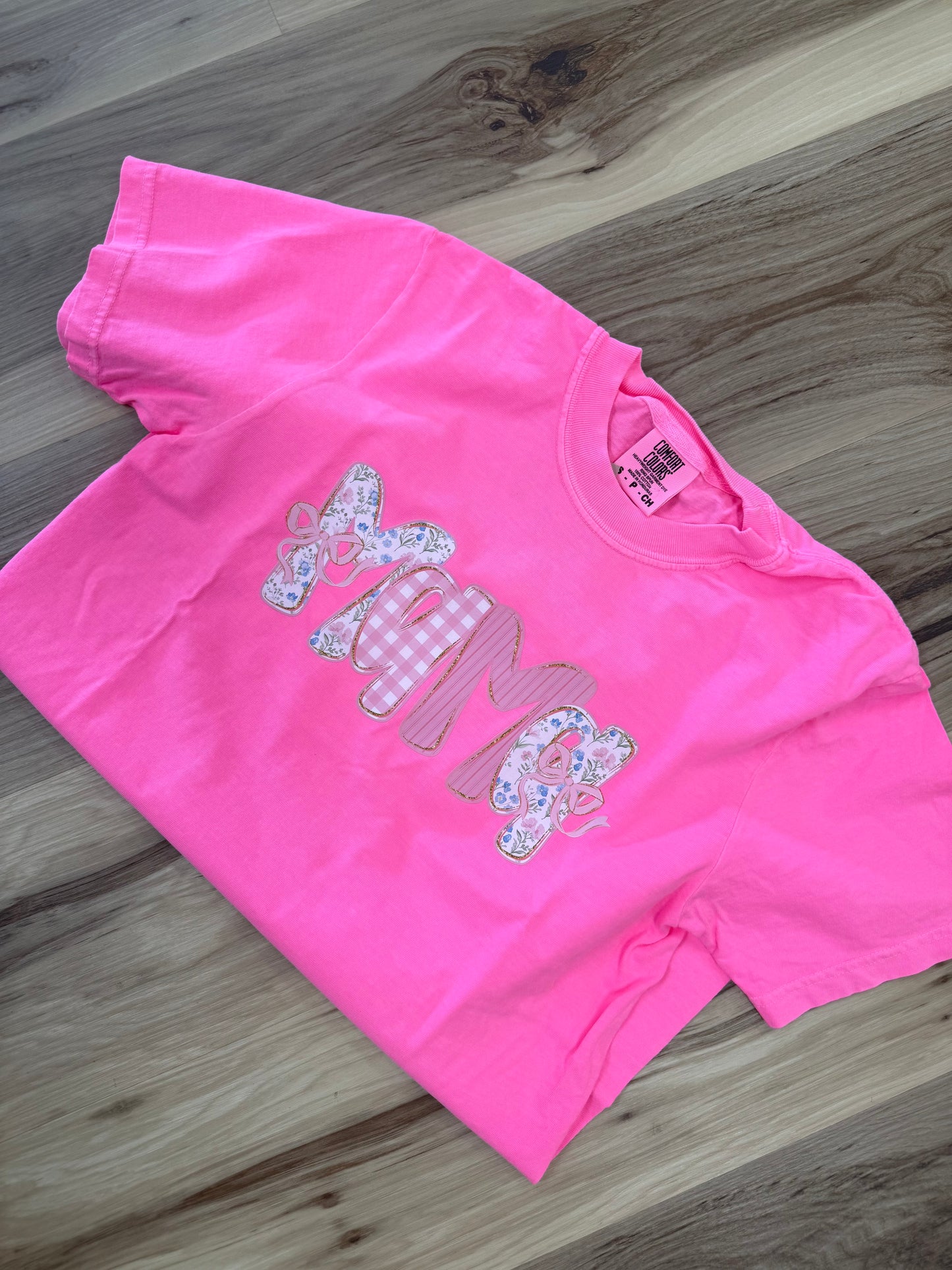 MAMA TSHIRT HOT PINK