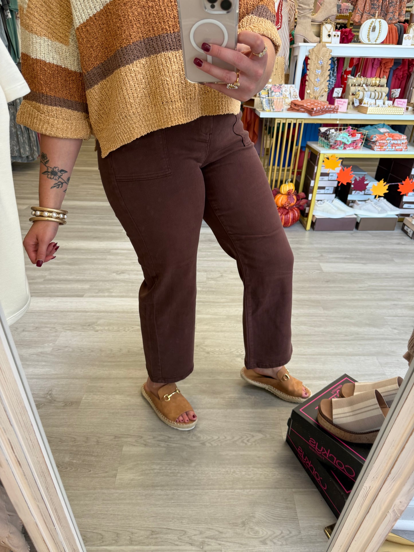 NINA JEANS
