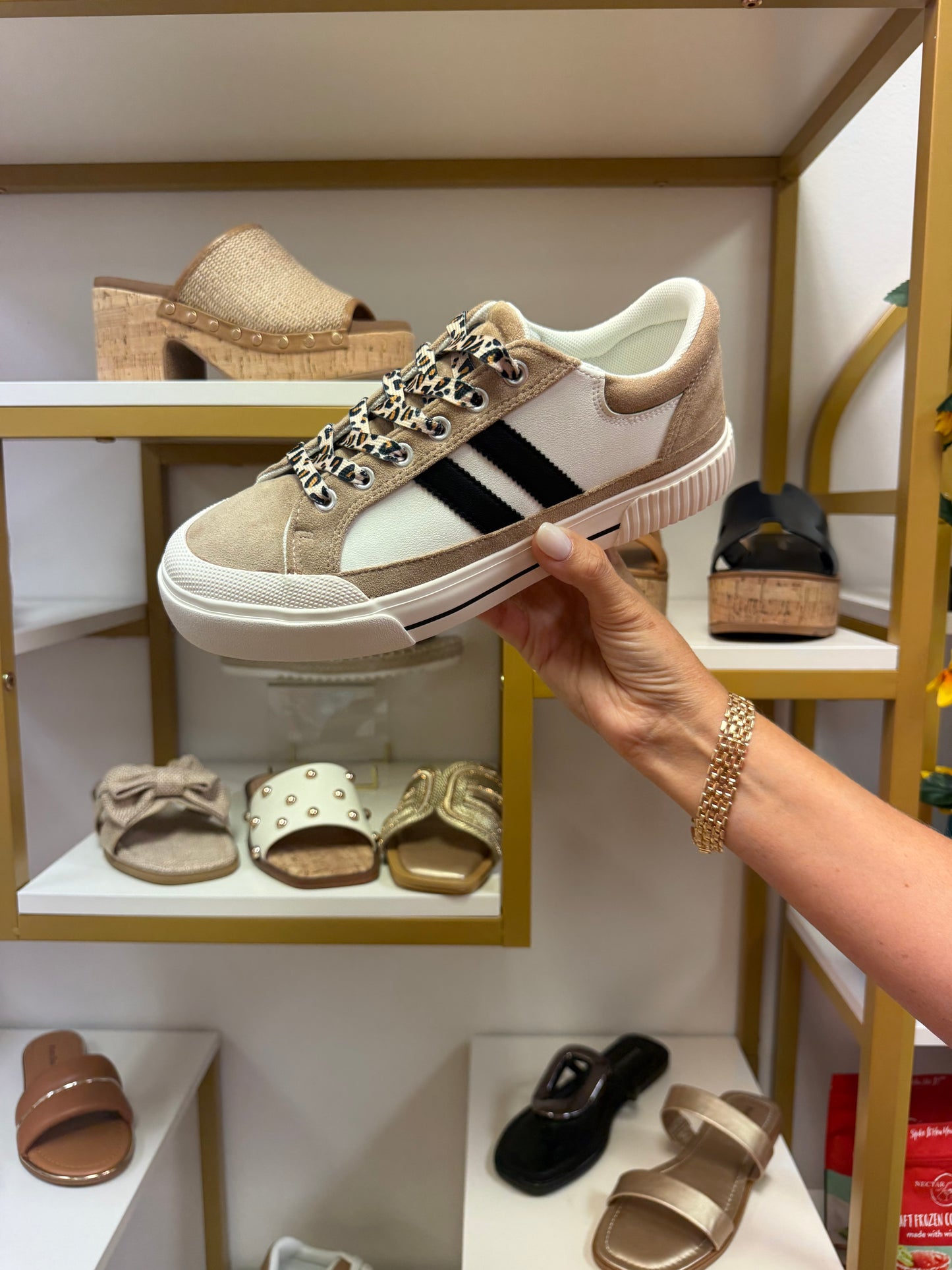 THATS HER SHOES