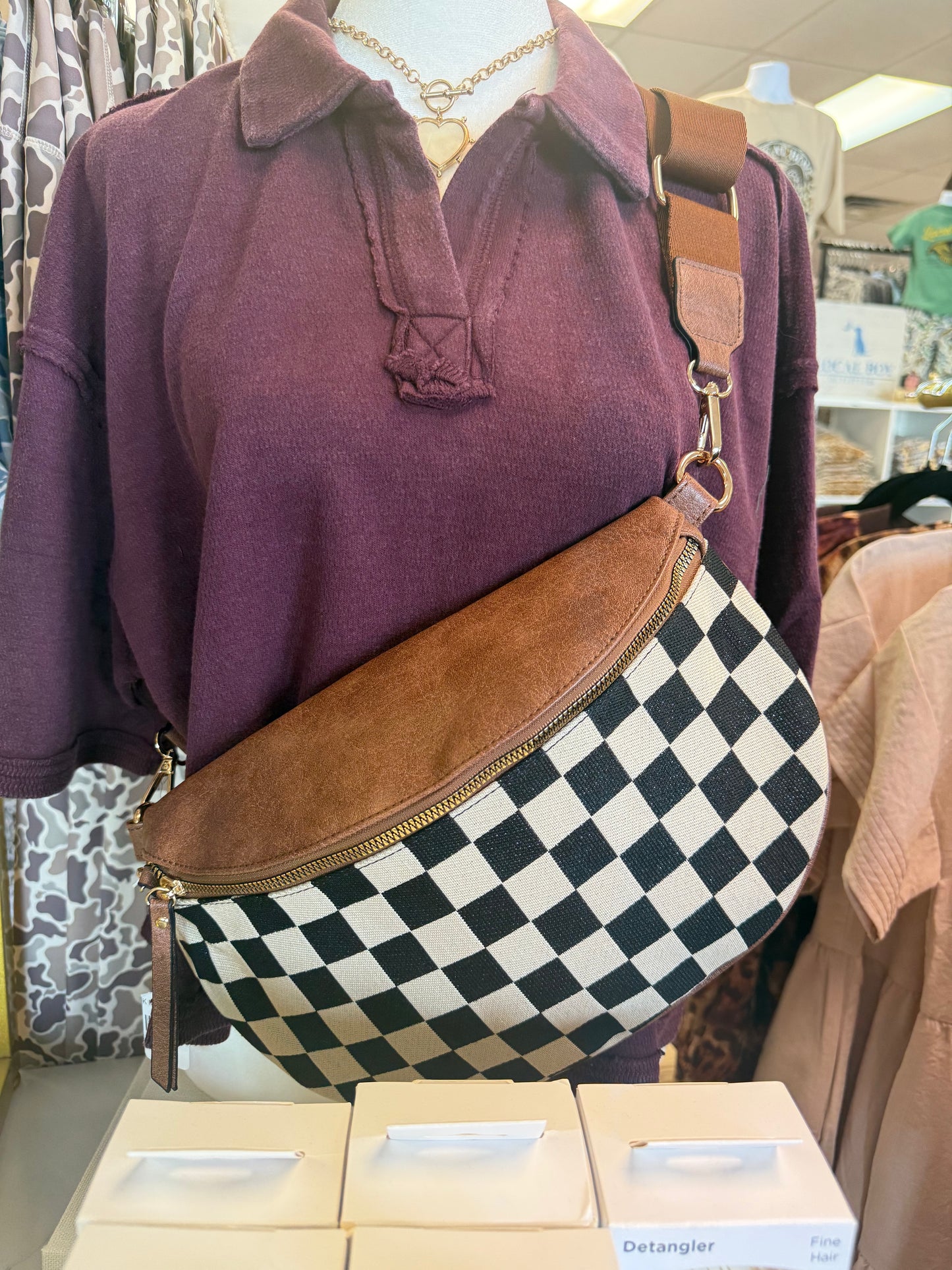 CHECK MATE CROSSBODY