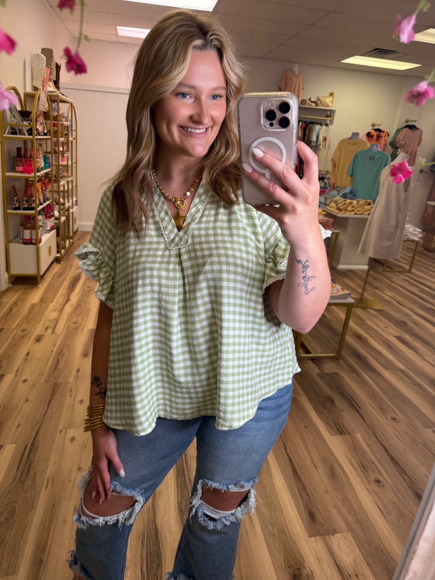 SHELLY TOP