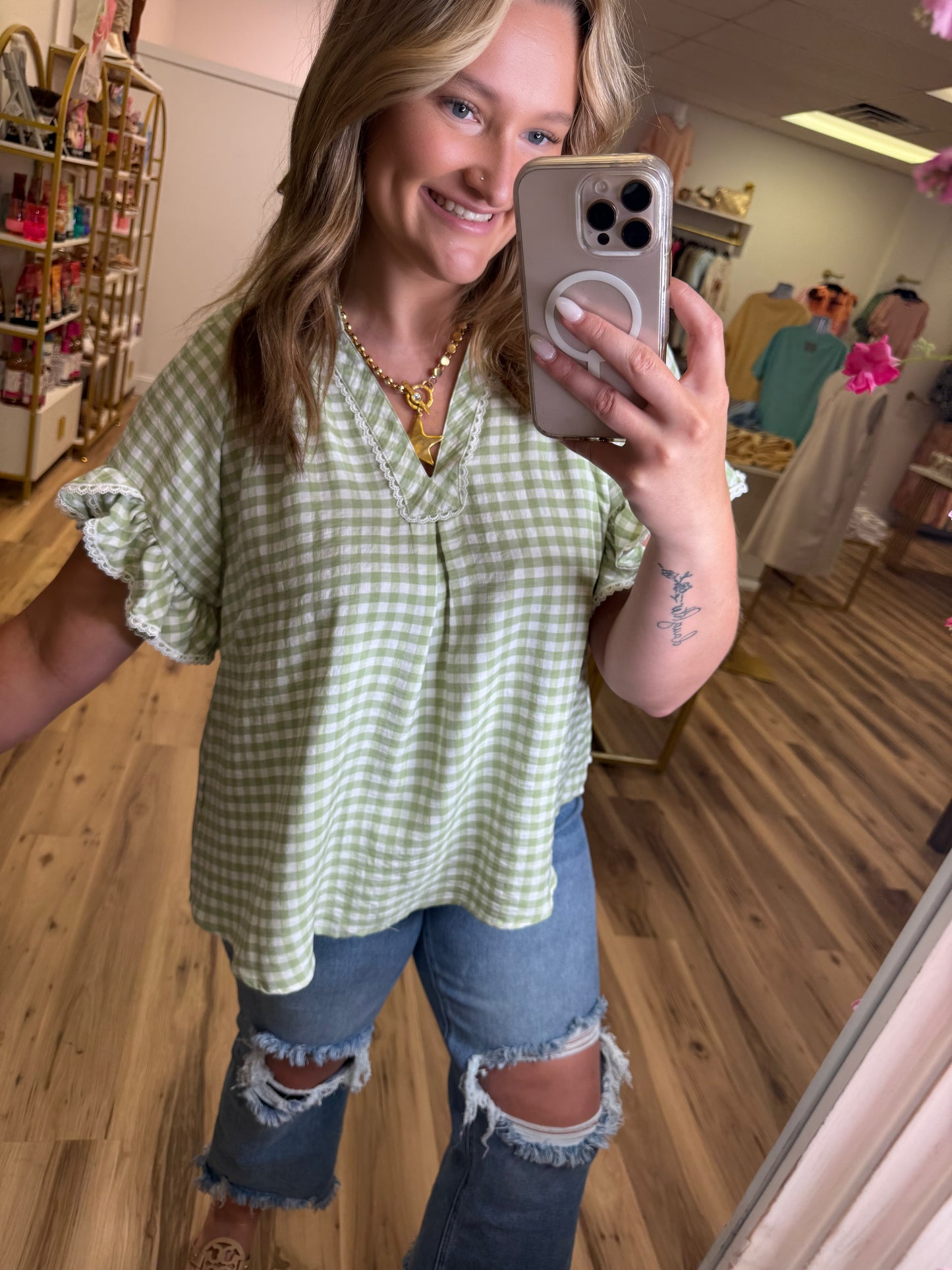 SHELLY TOP