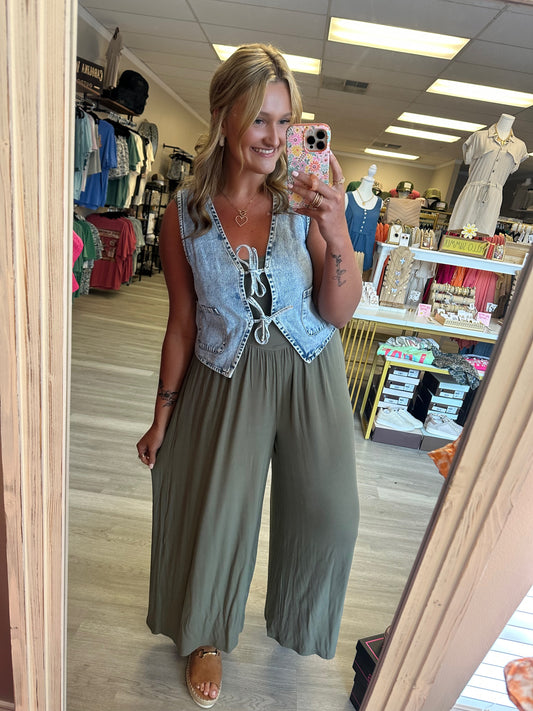 MANDY VEST