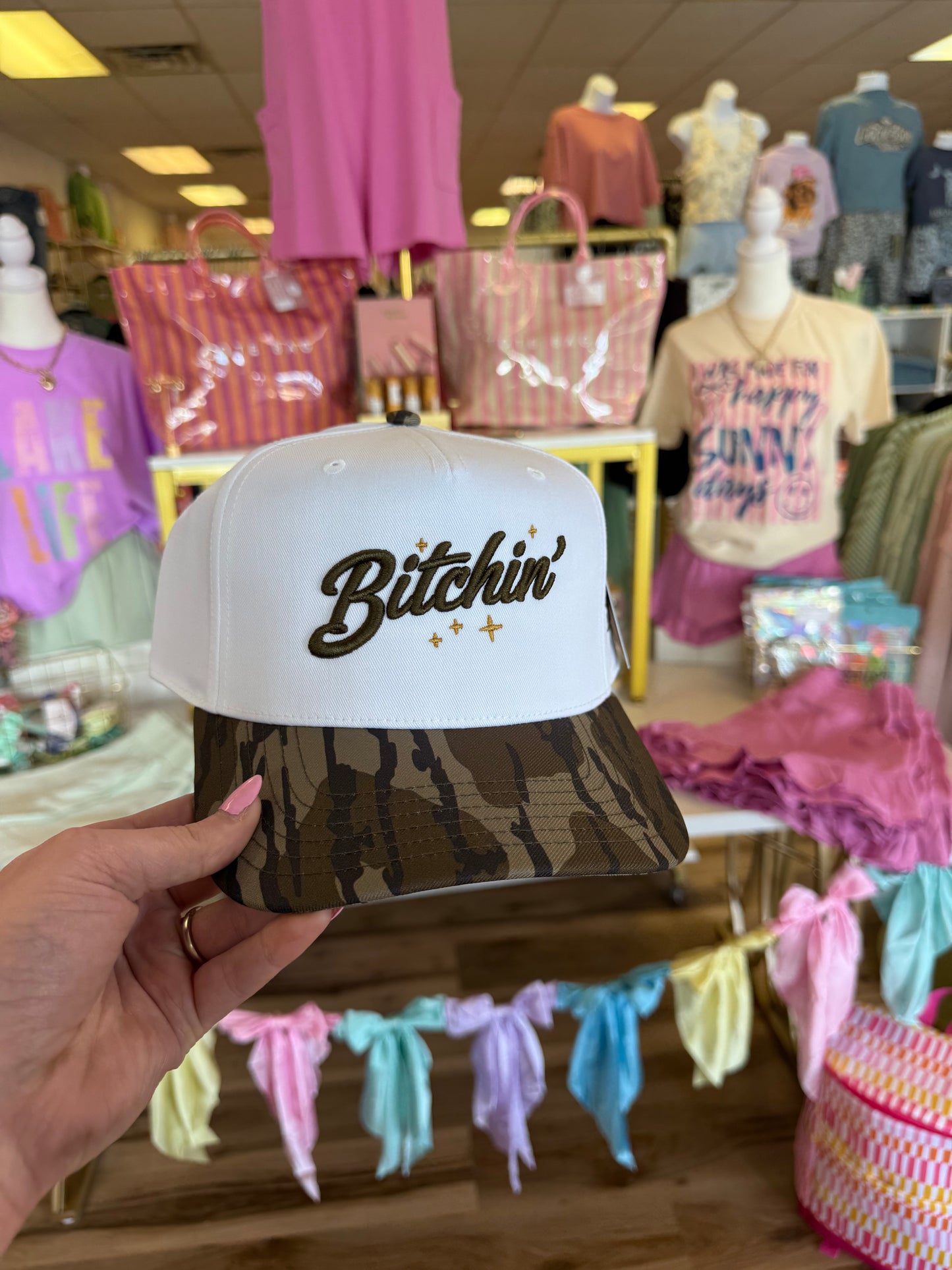 BITCHIN’ TRUCKER HAT BOTTOMLAND/WHITE