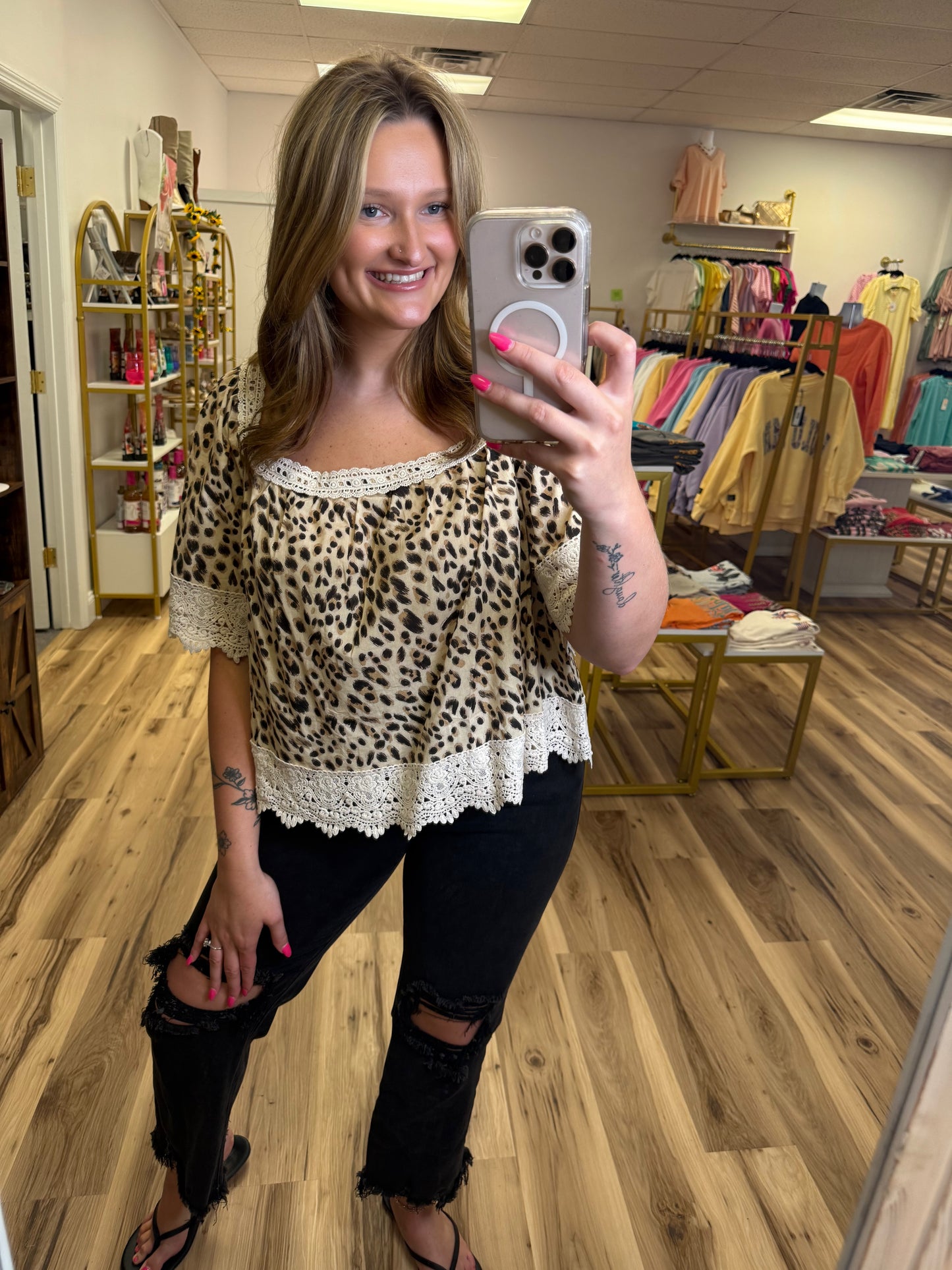SHANIA TOP