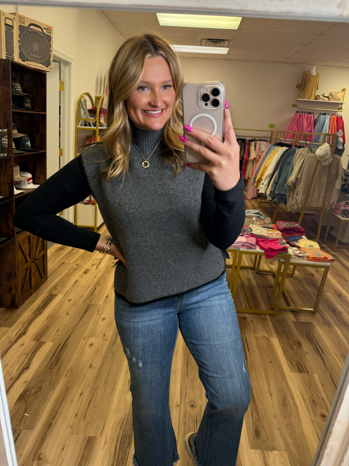 EFFORTLESS LAYERING SWEATER VEST