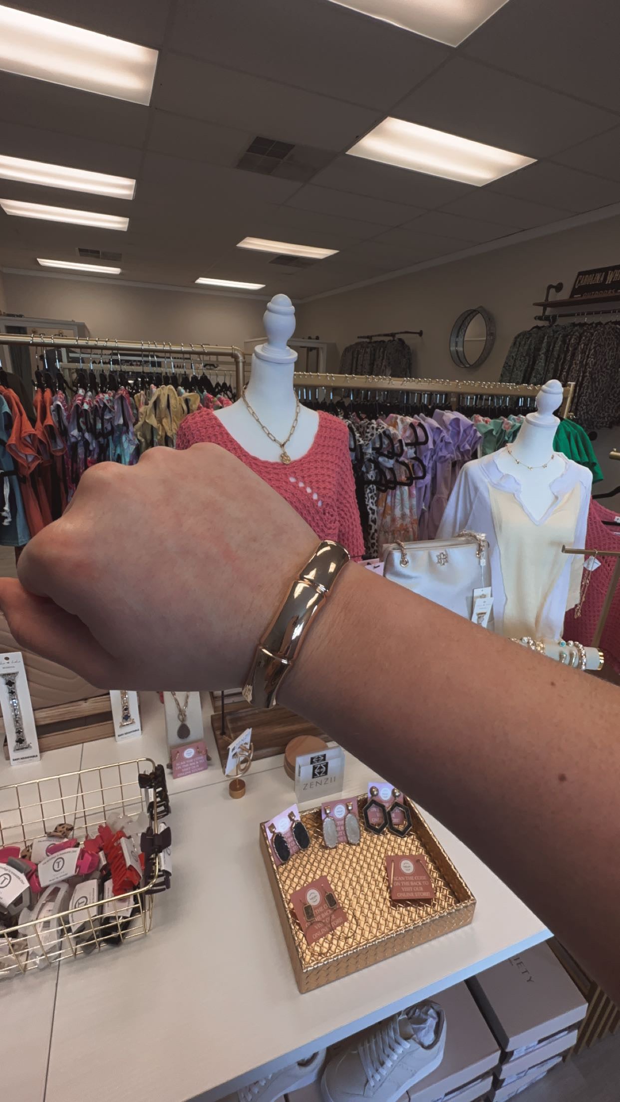 STATEMENT BRACLET