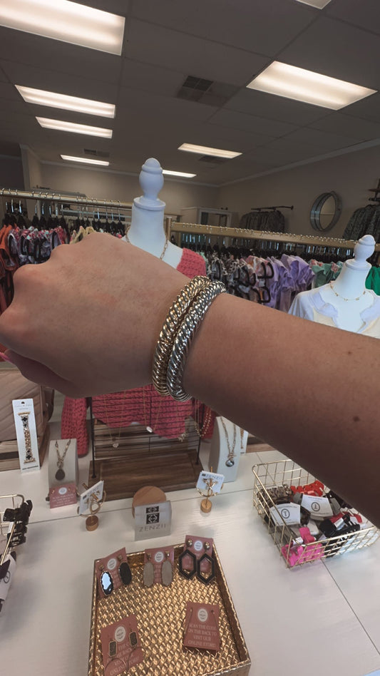 TWISTED METAL BRACLET