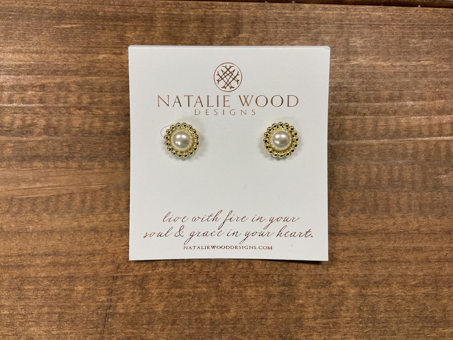 ALLURE STUD EARRINGS n IVORY PEARL/GOLD