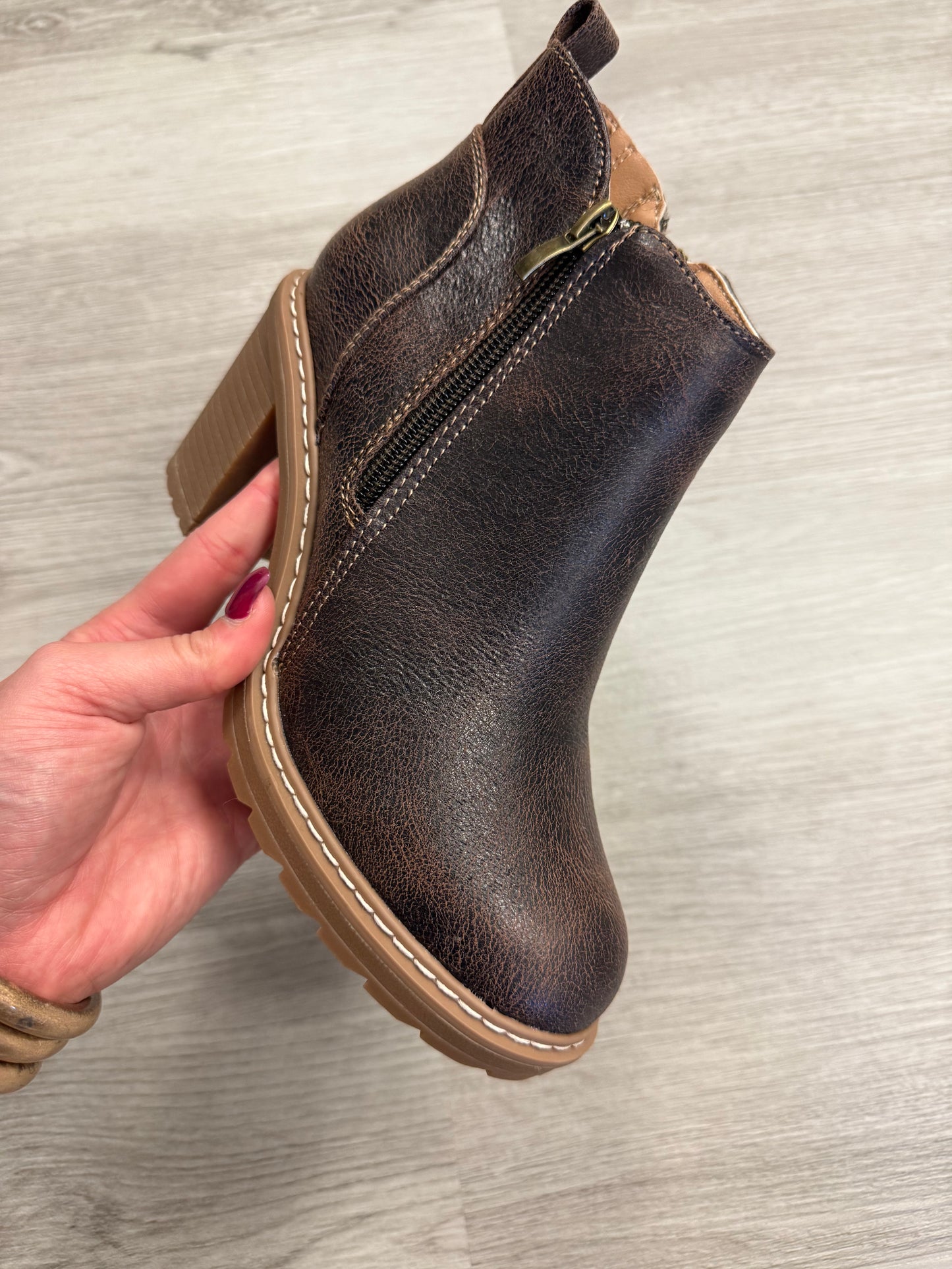 ROCKY TOP BOOTS