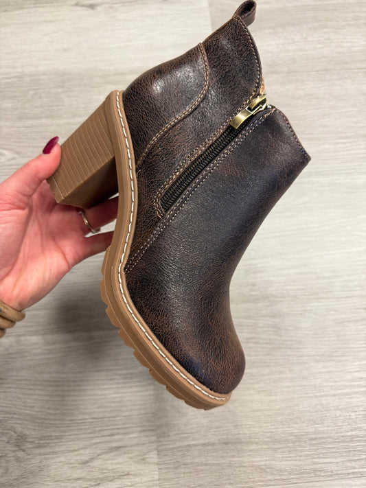 ROCKY TOP BOOTS