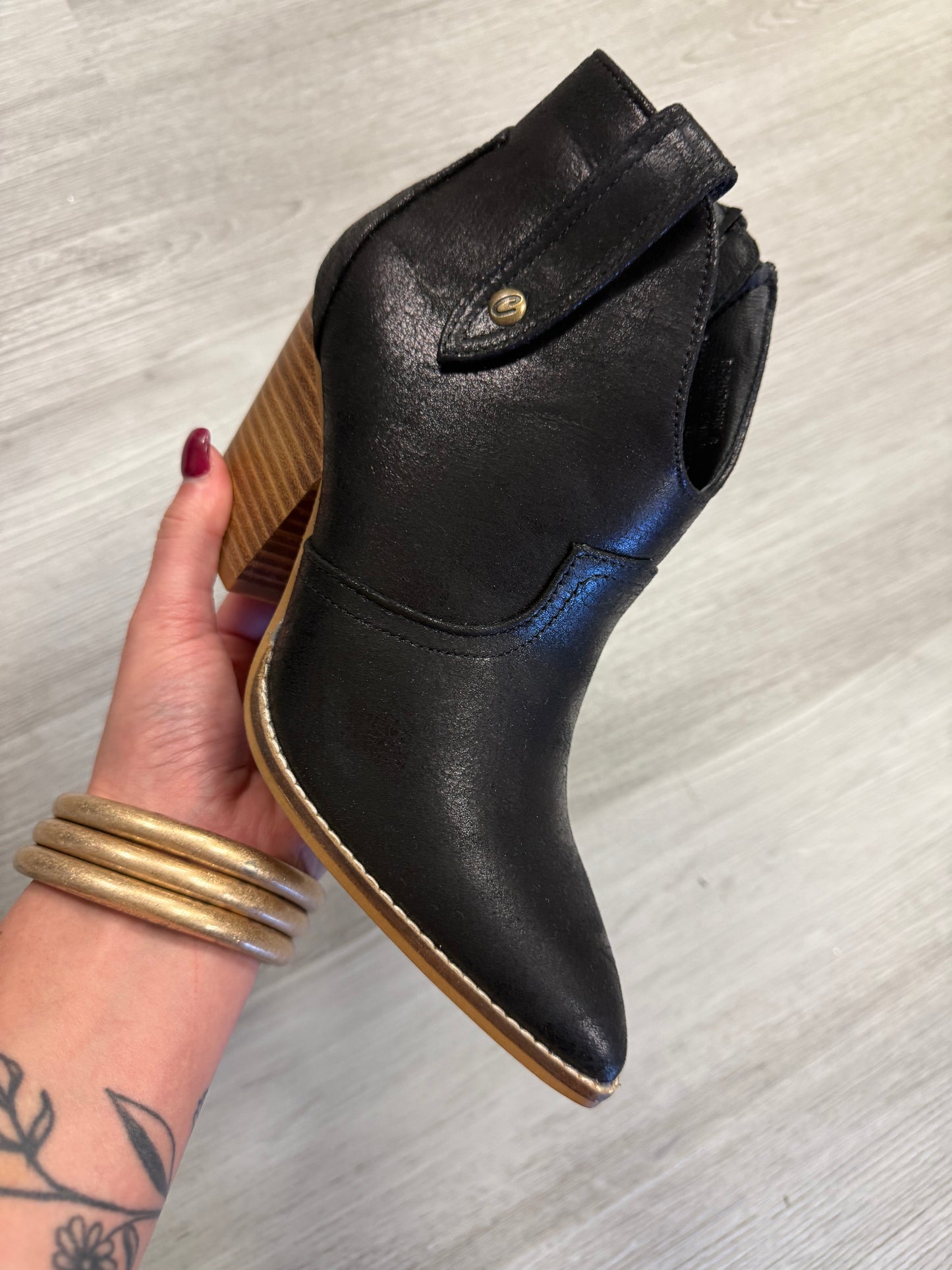 BAR HOPPING BOOTS