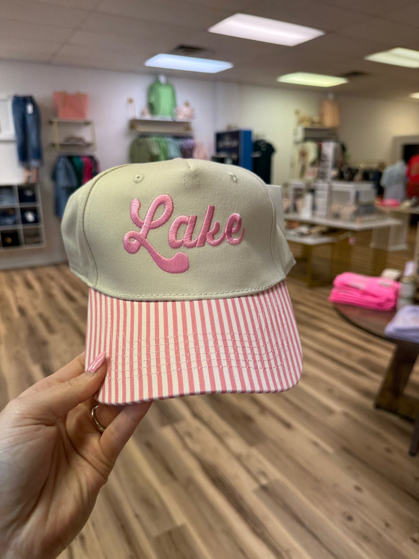 LAKE PINK STRIPES