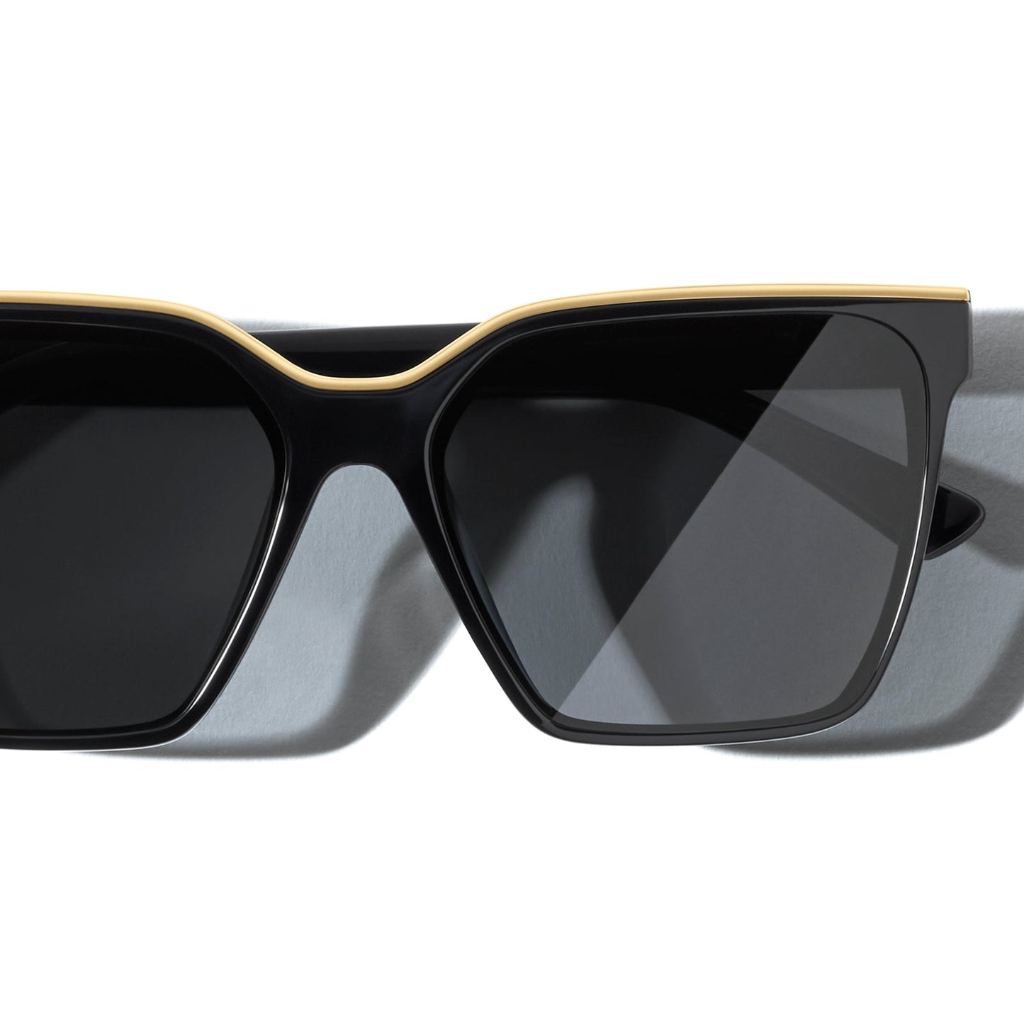 QUAY LEVEL UP SUNGLASSES