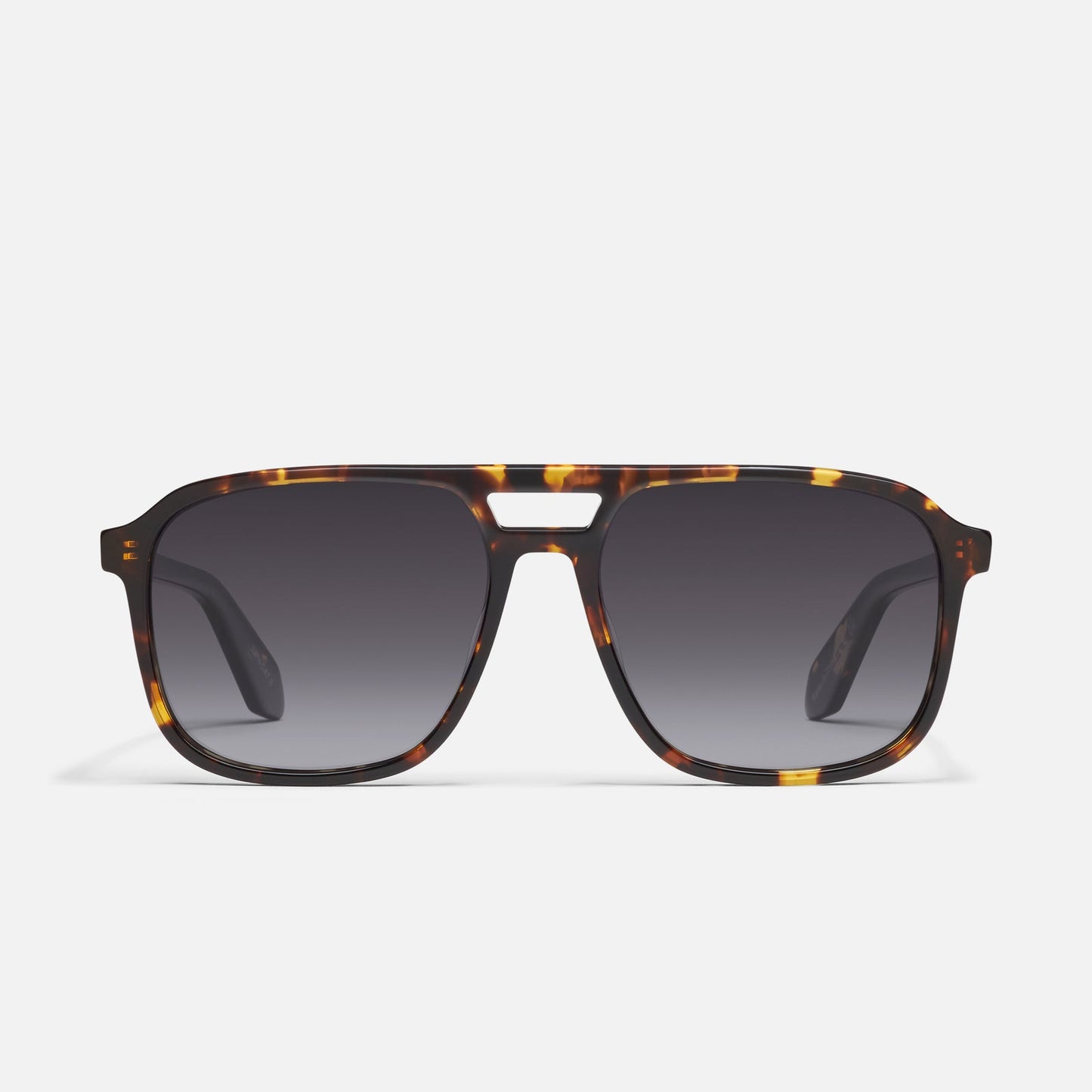 QUAY ON THE FLY SUNGLASSES